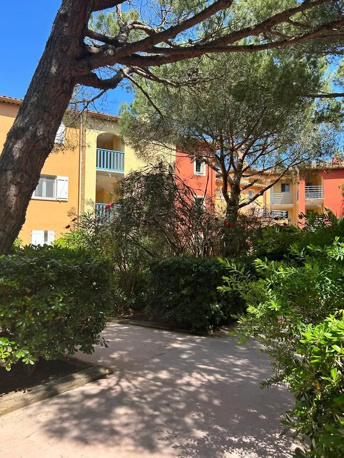 Entre Mer Et Piscine Hyères