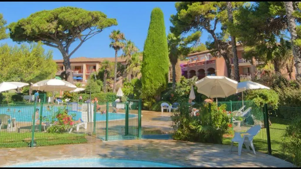 Entre Mer Et Piscine Hyères Appartement